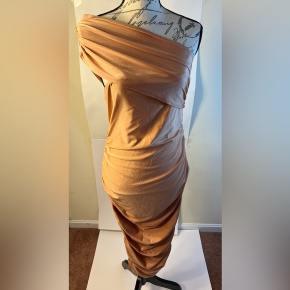 SHEIN Dresses & Skirts - SOLD SHEIN,Women’s sexy body con satiny one shoulder peach colored dress 1XL NWT
